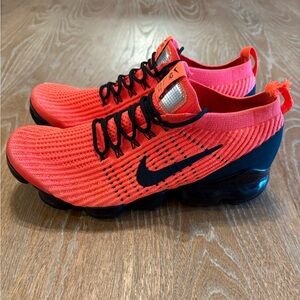 NIKE Men’s Air VaporMax 3 Flyknit Flash Crimson Black Sneakers Size 9.5